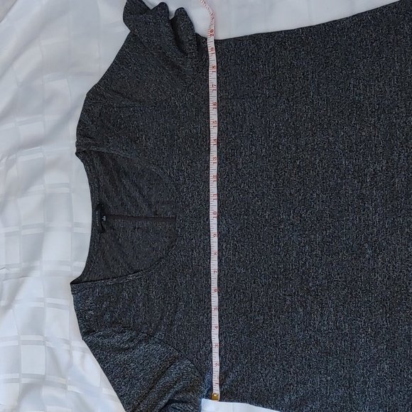 Aritzia Brand Babaton The Perfect T Heather Grey Size Large - Picture 8 of 12